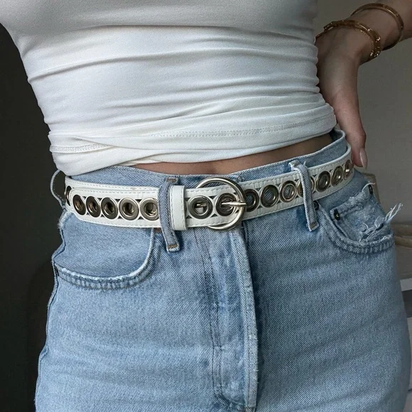 Sandro Paris White Leather Gold Grommet Belt with Gold Buckle T3 - 39” Leather belt with metal buckle in white for Women | Sandro Paris main image 3
